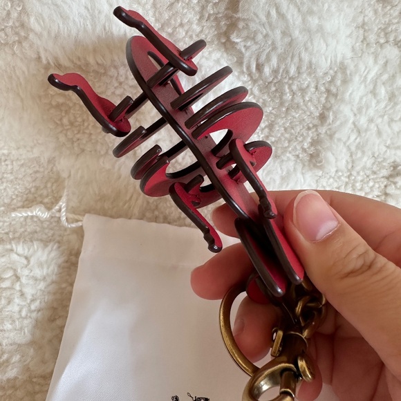 Pre-owned! RARE! Coach Small Mouse Bag Charm Key Chain In Red Leather/Gold Tone - Picture 6 of 8